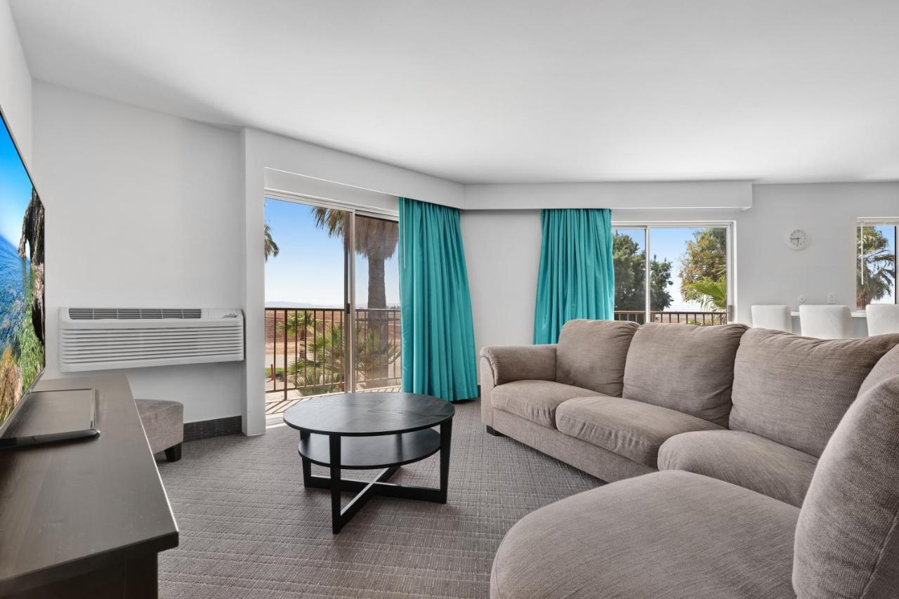 Ramada By Wyndham Holtville Экстерьер фото