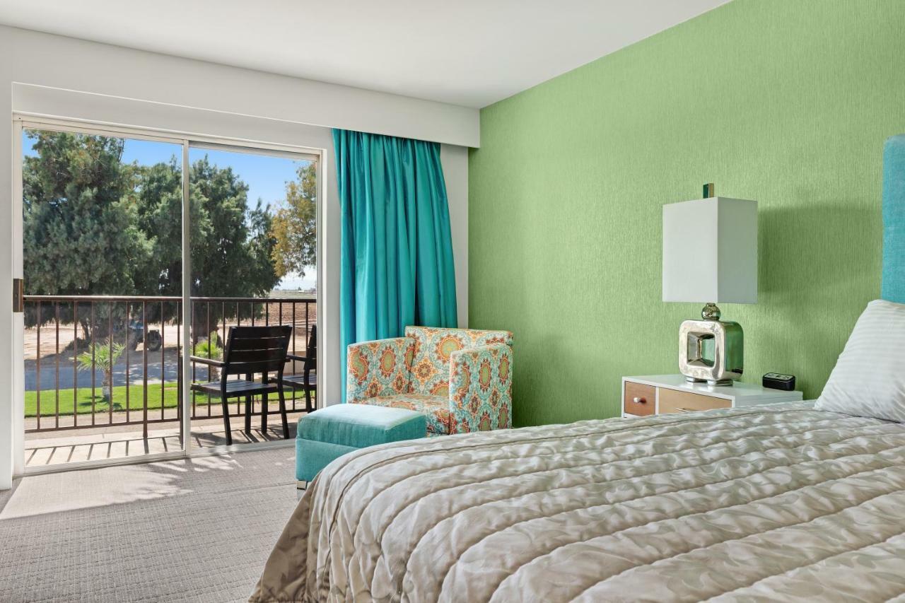 Ramada By Wyndham Holtville Экстерьер фото